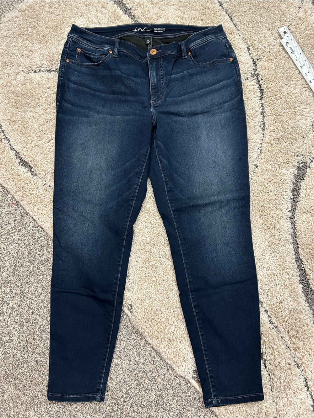 INC International Concepts Women's Dark Wash Slim Jeans 18